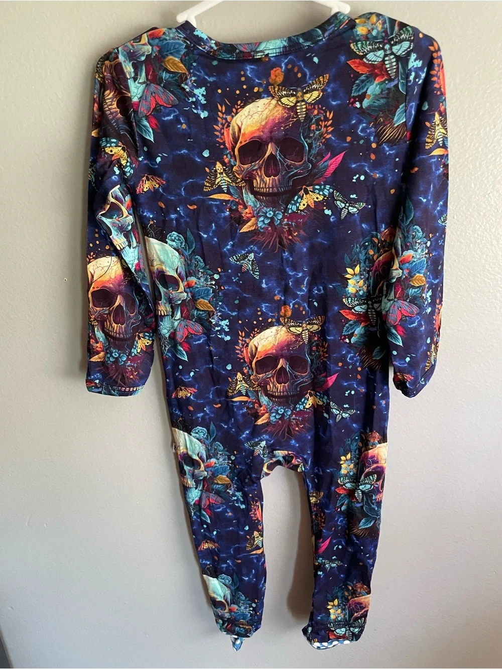 12/18 Months Bums and Roses Sherlock Bones Footie